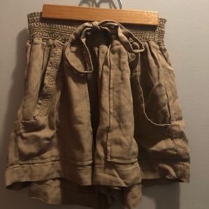 Size Large, elastic waist with tie brown shorts- never worn!